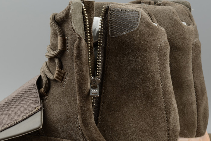 adidas Yeezy 750 Boost Light Brown BY2456 - CCSHOES