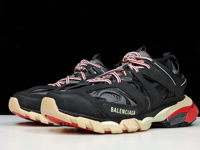 BLCG TRACK TRAINER 'BLACK RED' 542023 W1GB6 1002 - CCSHOES
