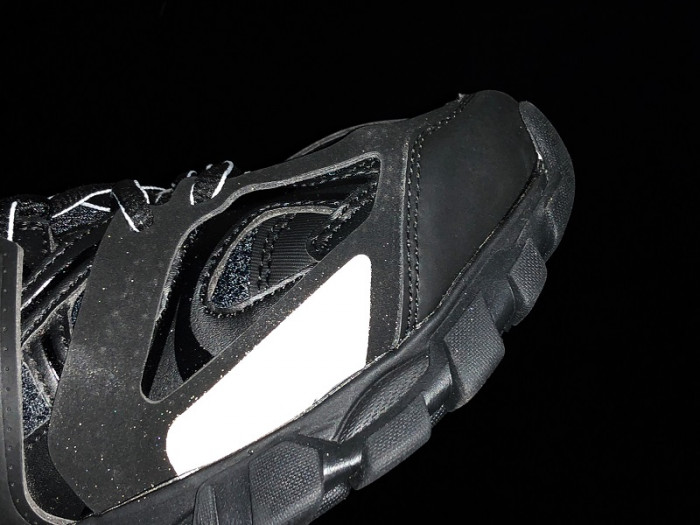 BLCG TRACK TRAINER 'TRIPLE BLACK' 542023 W1GB1 1000 - CCSHOES