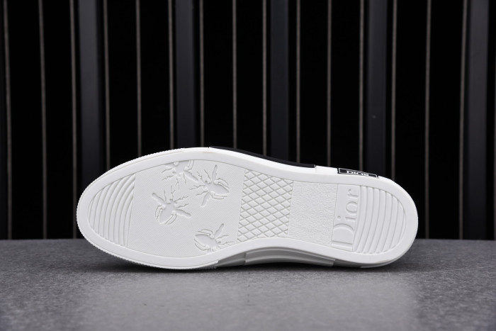 DR Homme Kaws - CCSHOES