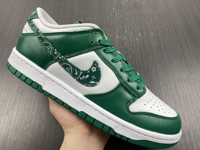 NIKE DUNK LOW ESSENTIAL PAISLEY PACK GREEN (W) DH4401-102 - CCSHOES