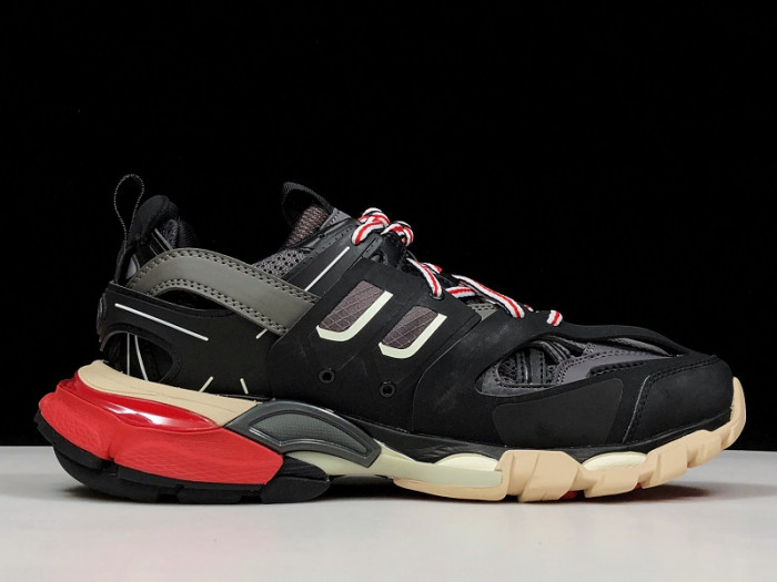 BLCG TRACK TRAINER 'BLACK RED' 542023 W1GB6 1002 - CCSHOES