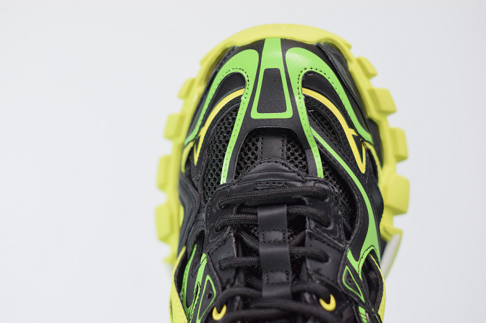 BLCG Track 2 570391 W2GN3 1022 - CCSHOES