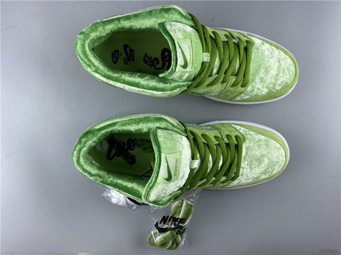 Nike SB Dunk Low PRO QS StrangeLove Skateboards CT2552-300 - CCSHOES