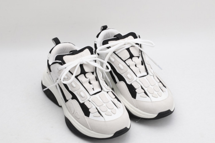 AR1M1 Low-Top Sneaker - CCSHOES