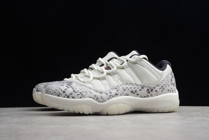 Air Jordan 11 Low SE Snake Light Bone CD6846-002 - CCSHOES