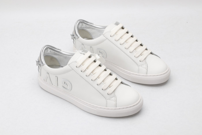 Givench LOW-TOP SNEAKER - CCSHOES