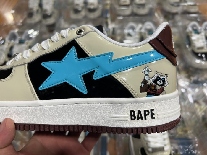 A BATHING APE MARVEL BAPE STA - CCSHOES
