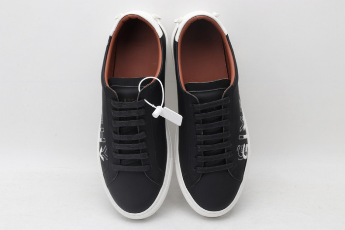 Givench LOW-TOP SNEAKER - CCSHOES