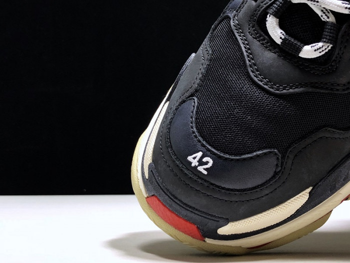 BLCG TRIPLE S TRAINER 'BLACK RED' 2018 533882 W09O1 1000 - CCSHOES