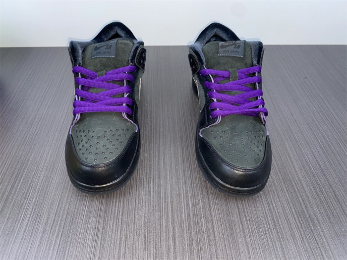 Familia x Nike SB Dunk Low “First Avenue” DJ1159-001 - CCSHOES
