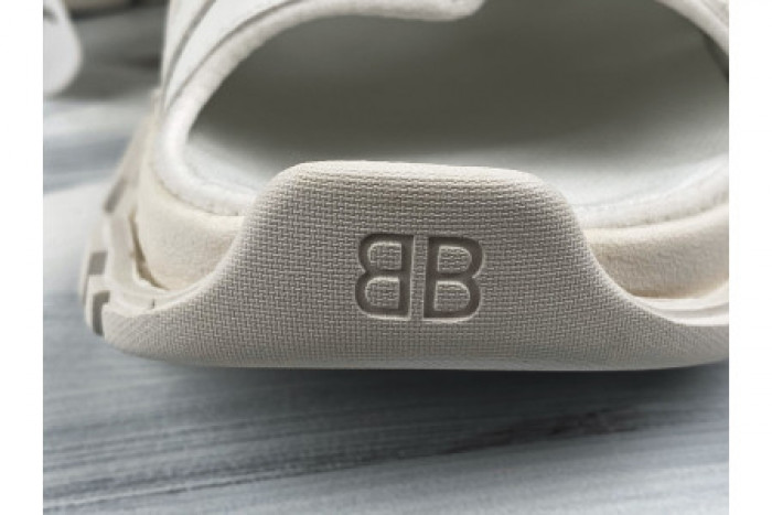 BLCG TRACK SANDAL WHITE (W) 617543W2CC19000 - CCSHOES