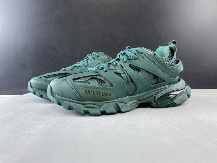 BLCG Track 3.0 542023 W2LA1 3004 - CCSHOES