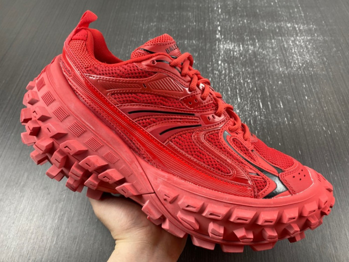 BLCG DEFENDER SNEAKER 685613-W2RAA 6010 - CCSHOES