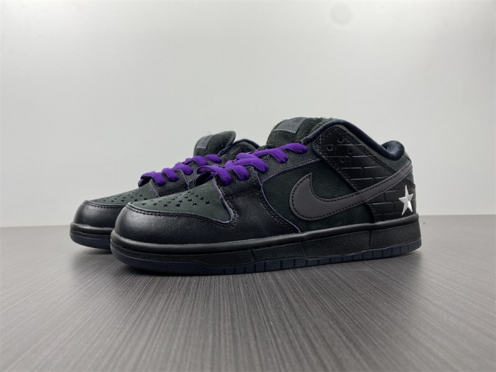 Familia x Nike SB Dunk Low “First Avenue” DJ1159-001 - CCSHOES