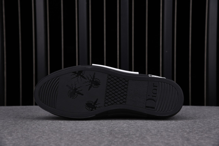 DR Homme Kaws - CCSHOES