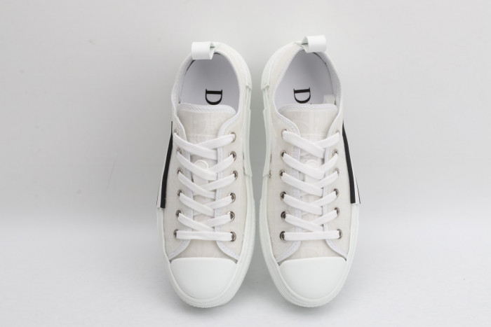 DR B23 Oblique Low Top Sneakers - CCSHOES