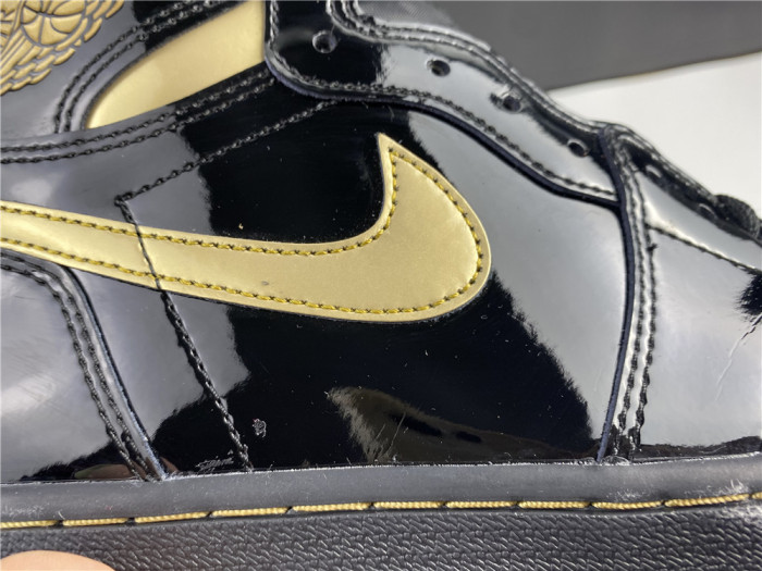 AIR JORDAN 1 RETRO HIGH BLACK METALLIC GOLD (2020) 555088-032 - CCSHOES