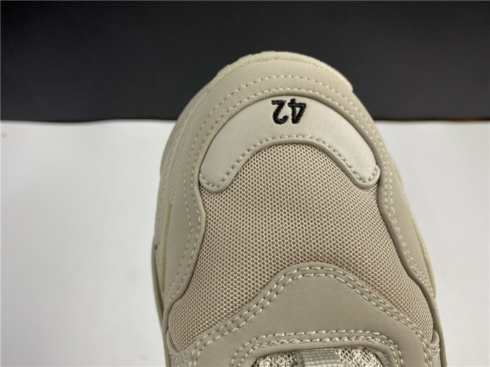 BLCG SNEAKER TRIPLE.S.GOMMA 536737 W2FW1 9700 - CCSHOES