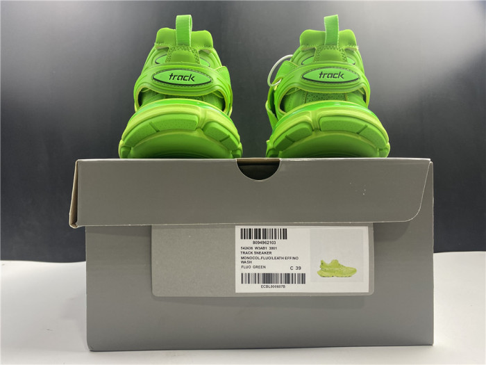 BLCG TRACK TRAINER FLUO GREEN 542436 W3AB1 3801 - CCSHOES