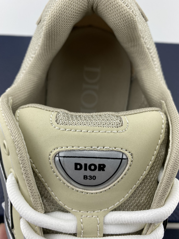 DR B30 Sneakers - CCSHOES