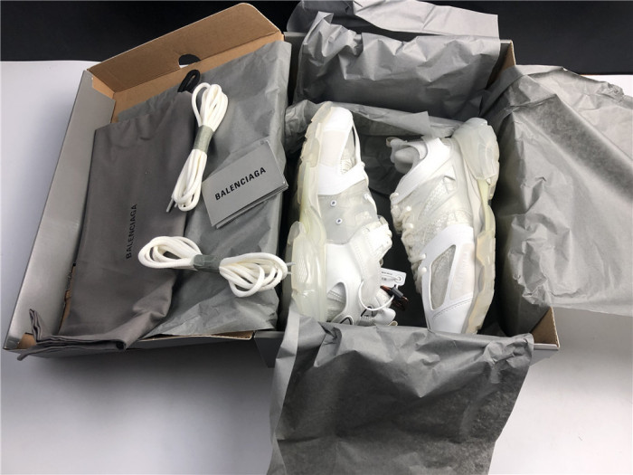 BLCG Track Sneaker 542436 W3GB1 7301 - CCSHOES