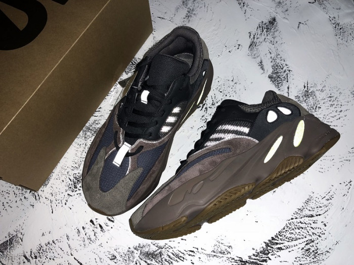 Adidas Yeezy Runner Boost 700 "Mauve" EE9614 - CCSHOES