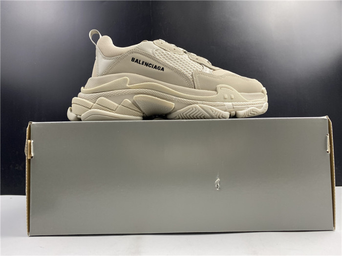 BLCG SNEAKER TRIPLE.S.GOMMA 536737 W2FW1 9700 - CCSHOES