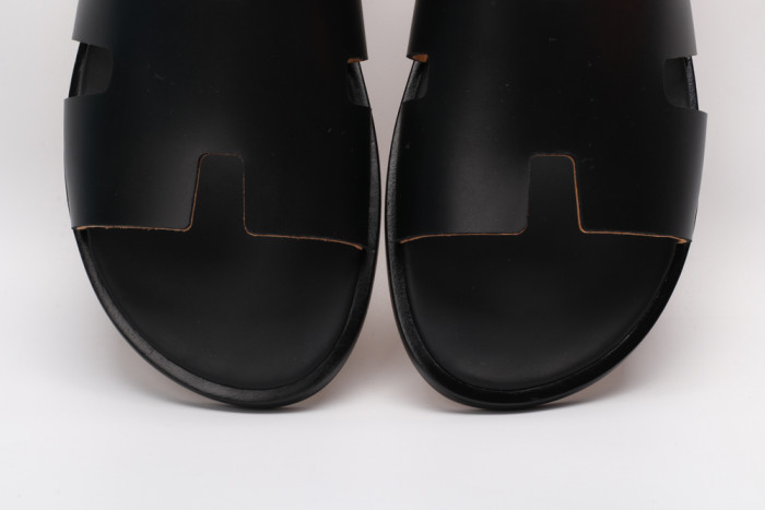 Herme Slippers - CCSHOES