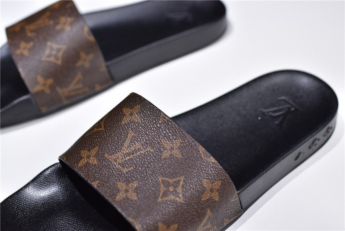 Loui Vuitto SLIPPERS - CCSHOES