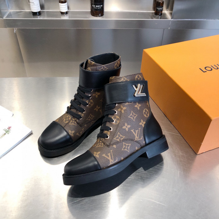 LOUS VUITON WONDERLAND FLAT RANGER BOOTS - CCSHOES