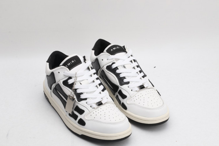 AR1M1 Low-Top Sneaker - CCSHOES