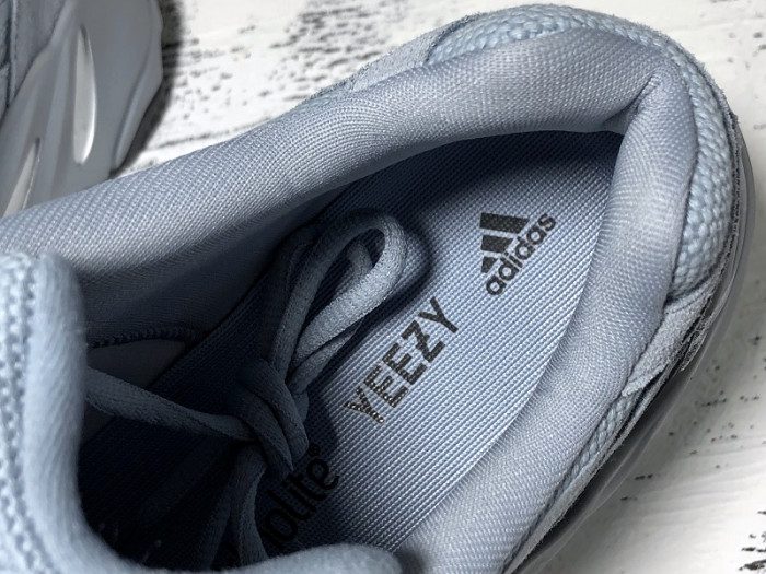 Adidas Yeezy Boost 700 v2 “Hospital Blue” FV8424 - CCSHOES