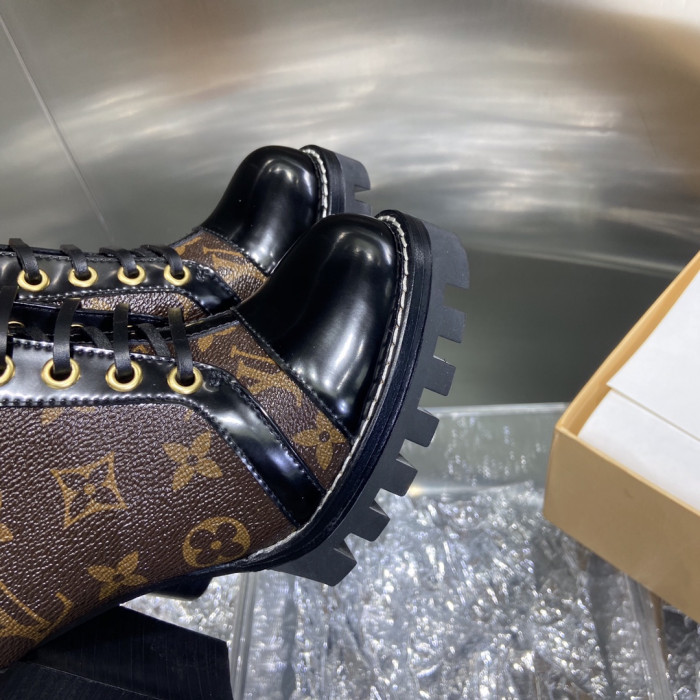 LOUS VUITON BROWN STAR TRAIL ANKLE BOOTS - CCSHOES