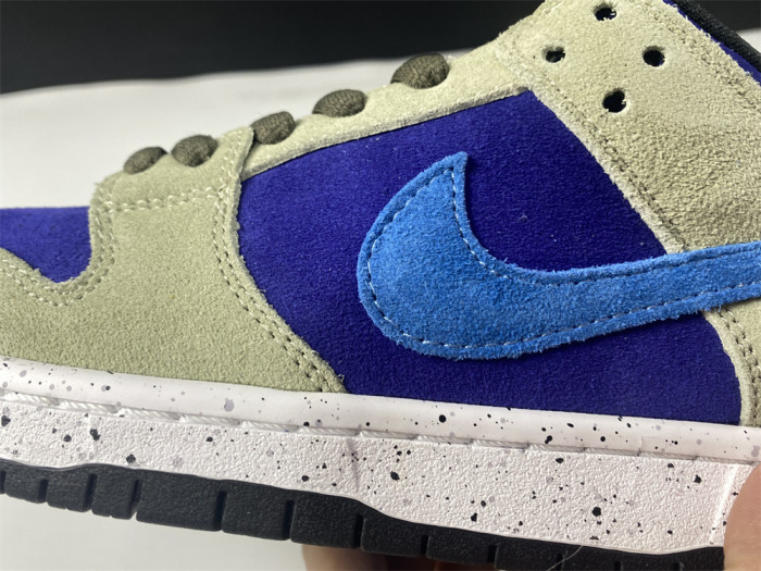 Nike Dunk Low SB Celadon BQ6817-301 - CCSHOES