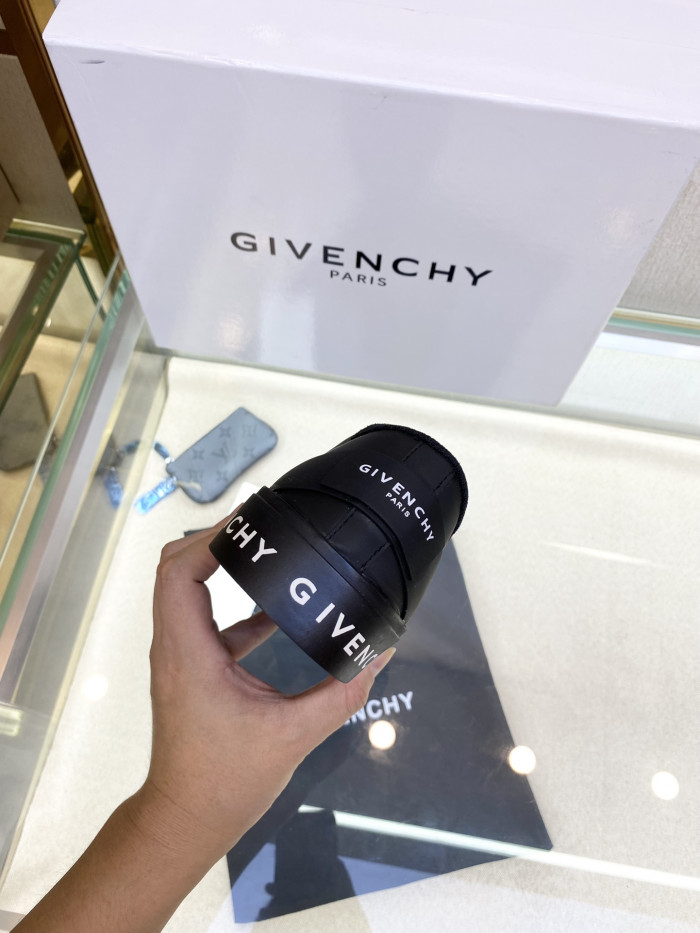 Givench Spectre Low-TOP SNEAKER - CCSHOES