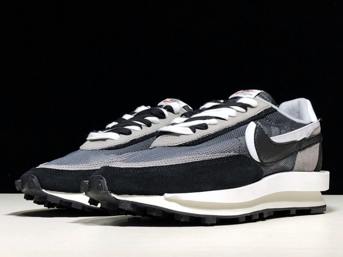 Nike LD Waffle sacai Black BV0073-001 - CCSHOES