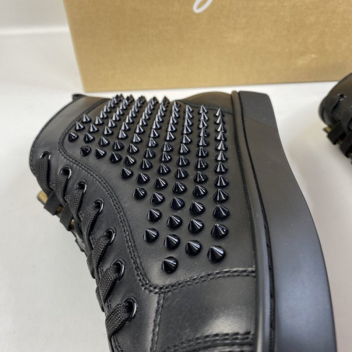 Christian Louboutin Louis Junior Spikes - CCSHOES