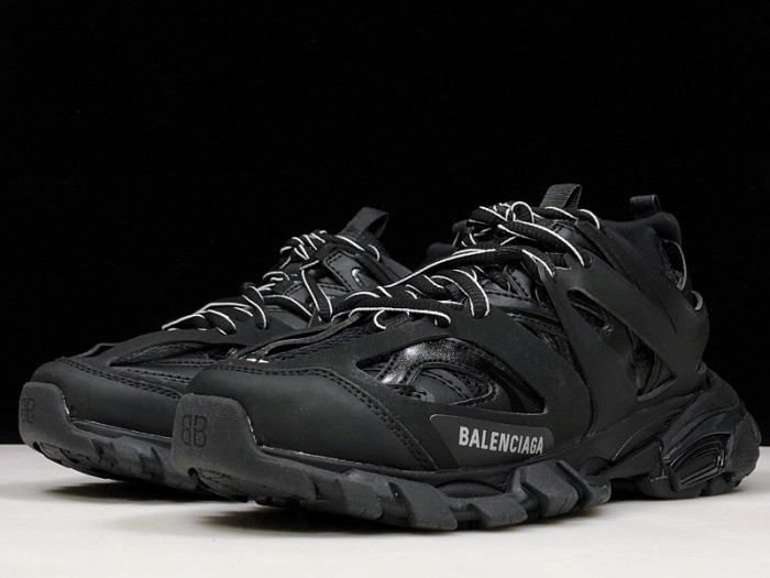 BLCG TRACK TRAINER 'TRIPLE BLACK' 542023 W1GB1 1000 - CCSHOES