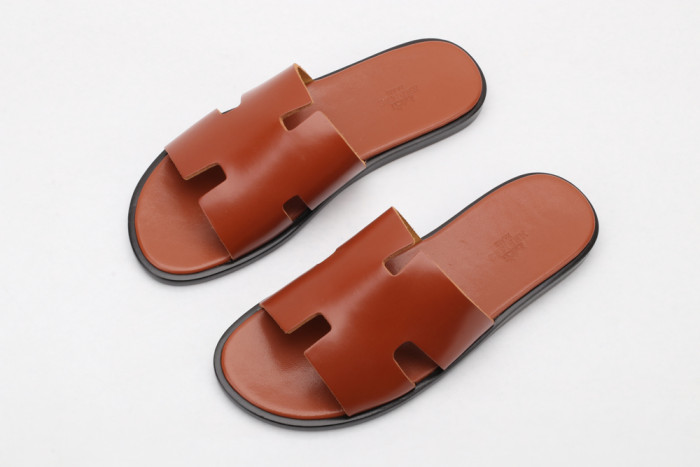 Herme Slippers - CCSHOES