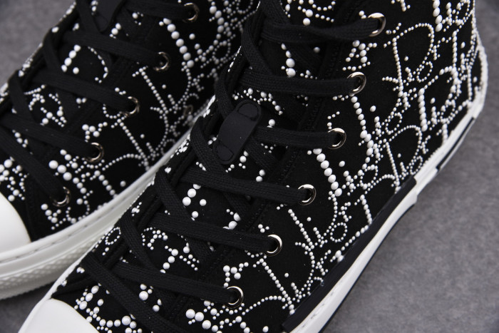 DR Homme Kaws - CCSHOES