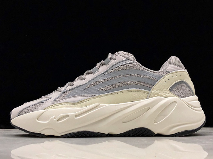 Adidas Yeezy Boost 700 V2 “Static” EF2829 - CCSHOES