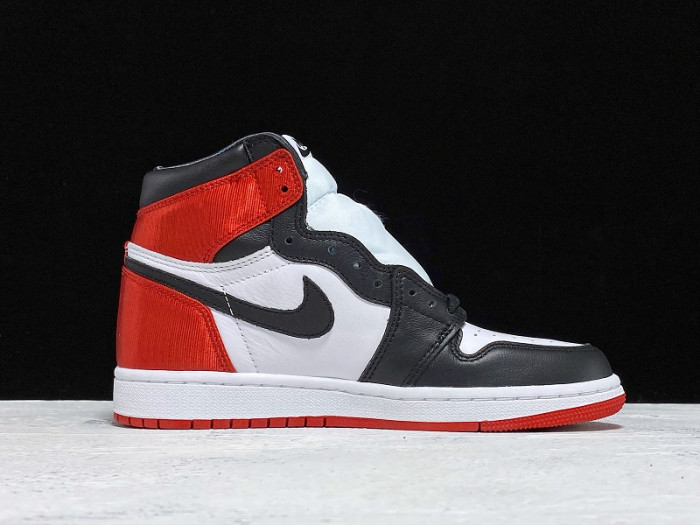 Air Jordan 1 Retro High “Satin Black Toe” CD0461-016 - CCSHOES