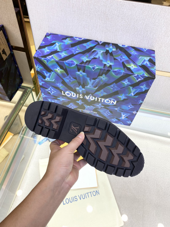 LOUS VUITON BOOTS - CCSHOES