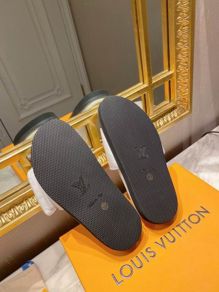 LV SLIPPERS - CCSHOES