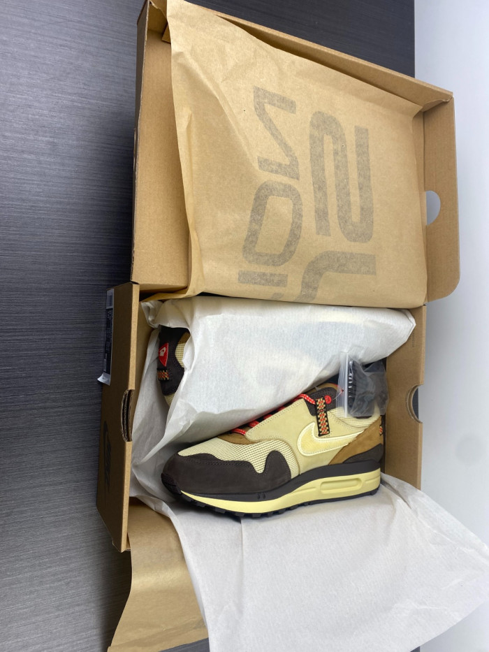 TRAVIS SCOTT x NIKE AIR MAX 1 DO9392-200 - CCSHOES