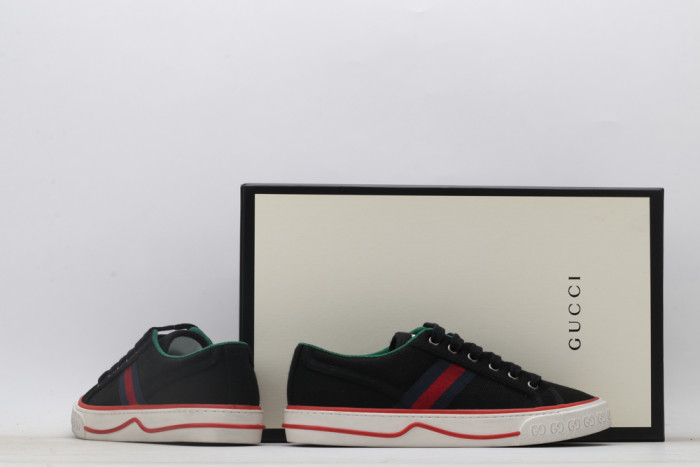 GUCC LOW-TOP SNEAKER - CCSHOES