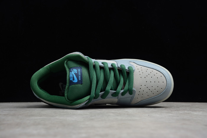 Nike Dunk SB Low Maple Leaf Central Park 313170-021 - CCSHOES