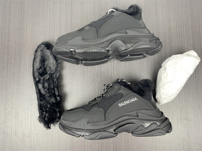 BLCG TRIPLE S SNEAKER 68563 W3CQ5 1000 - CCSHOES