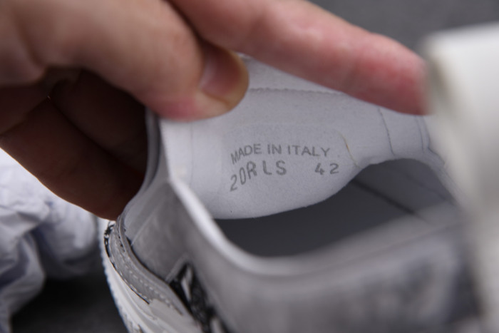 DR Homme Kaws Sneaker - CCSHOES